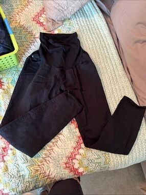 A Pea in the Pod Black Maternity Skinny Leggings with Supportive Panel
